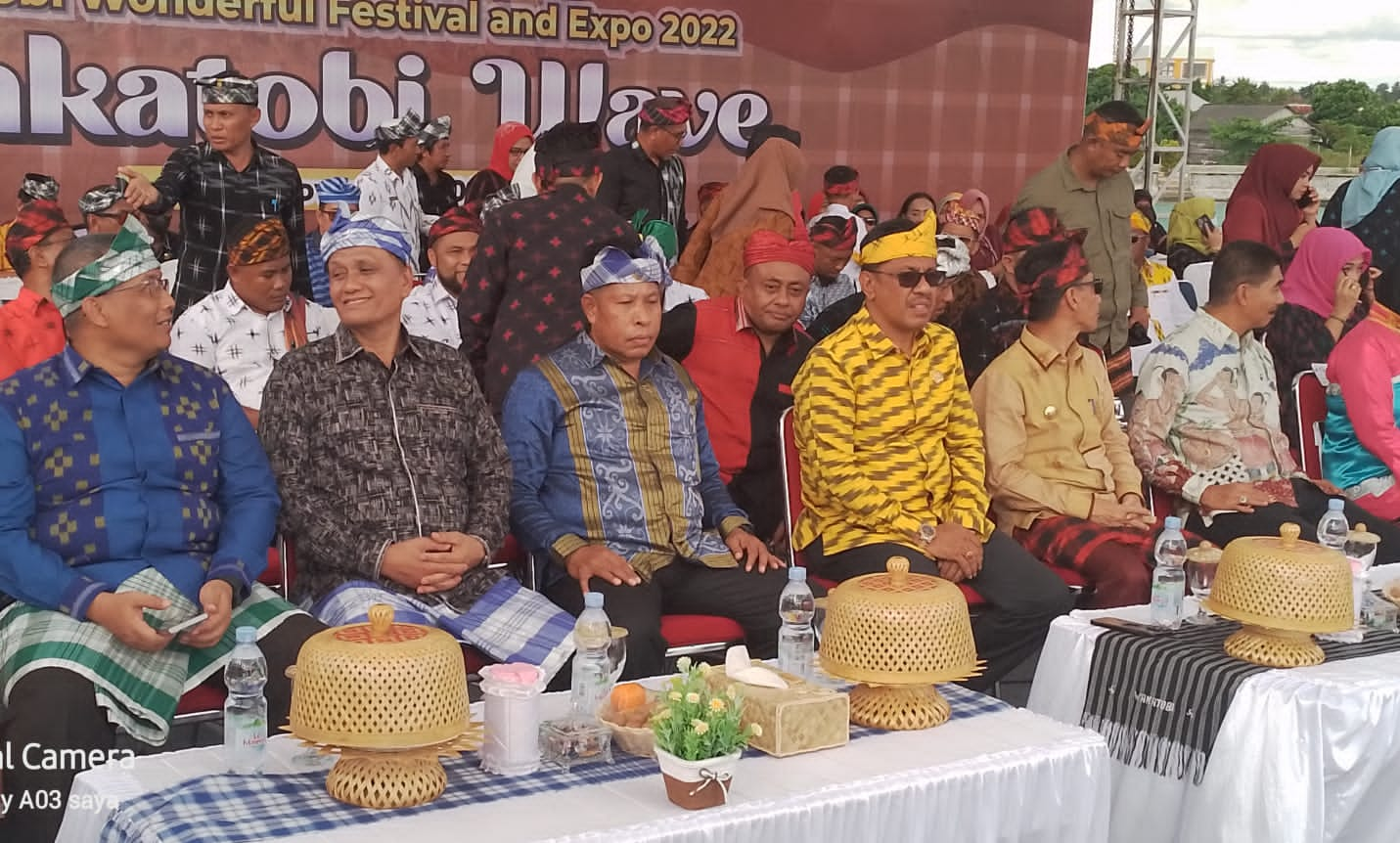 Wabup Butur Ahali Hadiri Pembukaan Festival Wakatobi Wave