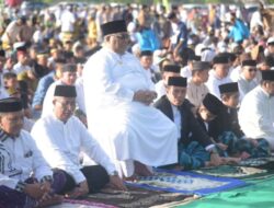 Gubernur Sultra Salat Idul Fitri di Lapangan Banabungi Pasarwajo