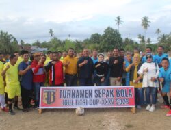 Umar Samiun Buka Turnamen Sepak Bola Idul Fitri Cup-XXXV 2023 Lakudo, Hadiah Puluhan Juta, Doorprize Motor