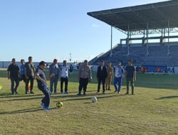 Buka Kejuaraan Sepak Bola Lamoliandu Cup I, Bupati Butur Minta Peserta Jaga Sportivitas