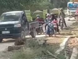 Warga Butur Protes Jalan Berdebu, Harmunaddin : Akan Diperbaiki 2024