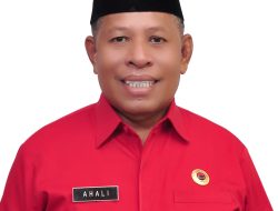 Ahali Putra Kambowa : Kisah Inspiratif Seorang Anak Petani dari Kampung Mata