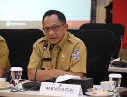 Mendagri Terbitkan SE untuk Menjaga Stabilitas Pilkada Serentak 2024