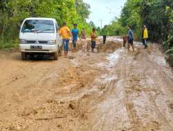 Jalan Provinsi Sulawesi Tenggara Rusak Parah, Warga Buton Utara Mengeluh