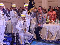 Irjen Pol Sandi Resmikan Pataka “Sahityadharma Narawata” di HUT ke-73 Humas Polri