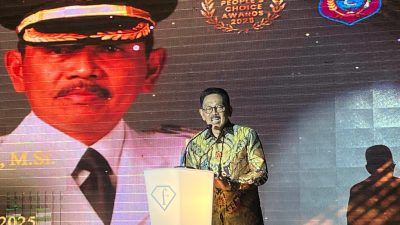 Bupati Butur Ridwan Zakariah Raih Penghargaan Best Innovative Regent 2025