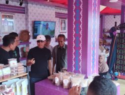 Pastikan Kesiapan Produk yang Ditampilkan, Bupati Butur Tinjau Stan Pameran
