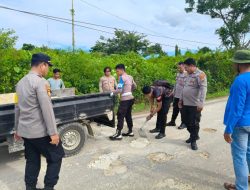 Polres Buton Utara Bergerak Cepat, Timbun Jalan Berlubang di Jalur Vital Mina-Minanga Jelang Nataru