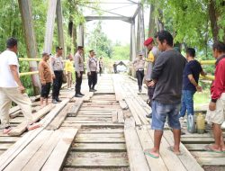 Kapolres Buton Utara Cek Pos PAM, Pos Yan, dan Jembatan Rusak Demi Keselamatan Warga Saat Nataru