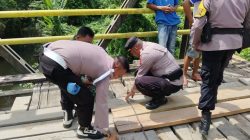Polisi Turun Tangan, Polsek Kulisusu Barat Perbaiki Jembatan Lantahiwo Demi Keselamatan Warga