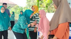 Puasa Ke-14 Ramadhan, TP PKK Buton Utara Berbagi Sembako untuk Lansia dan Keluarga Kurang Mampu