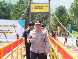 Wakapolri Resmikan 17 Jembatan Perintis di Sultra, Dua Dinamai “Dhira Brata”