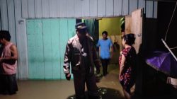 Polsek Kulisusu Barat Pantau Banjir Lapandewa, Warga Diminta Waspada