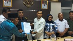 Temui Titik Terang di Kendari, Massa Pongkowulu Buka Blokade Jalan Provinsi Sultra