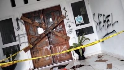 Dua Kelompok Massa Bentrok di Dinas Pendidikan Buton Utara, Dua Orang Terluka