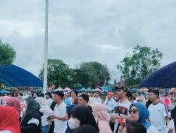 Ribuan Warga Meriahkan Jalan Santai Sambut HUT Ke-19 Buton Utara