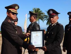 Tiga Personel Berprestasi Terima Penghargaan di HUT Bhayangkara ke-80, Ini Pesan Kapolres Buton Utara