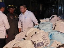 Letkol Teddy Indra Wijaya Kawal Distribusi 253 Ton Bantuan Bencana ke NTT