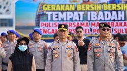 Implementasikan Quick Wins Kapolri, Polda Sultra Gelar Gerakan Bersih-Bersih Tempat Ibadah